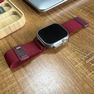 Suitable for Apple Watch S10 Strap 42mm 46mm Nylon Elastic Magnetic Closure Strap Apple Watch Band