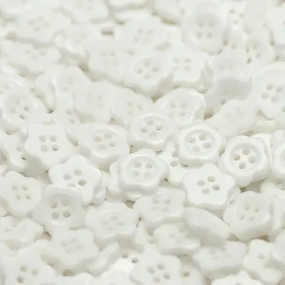 Plum Blossom Resin Buttons for Black and White Shirts and Cardigans - 7