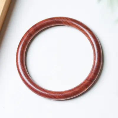 Chinesisches Holzarmband mit Drehstruktur-Design - 7