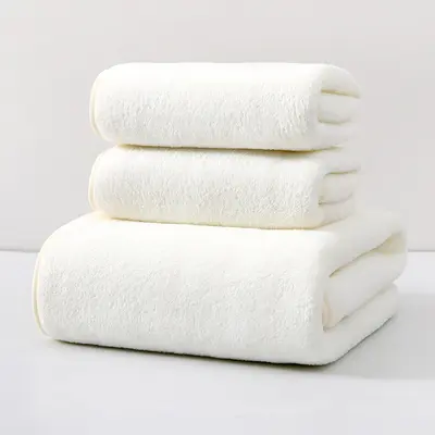 Douyin'in aynı mercan kadife havlu ve banyo havlusu seti, büyük su emici, çabuk kuruyan, tüy bırakmayan yüz havlularından oluşan üç parçalı set - 9