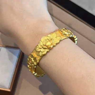 3D carved peony bracelet, solid gold-colored Chinese style