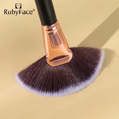 RUBYFACE spot tekli makyaj fırçası klasik siyah altın PET kutulu makyaj makyaj aleti makyaj seti fırçası