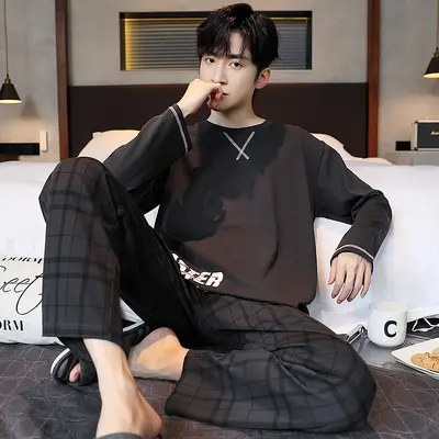 Men's Minimalist Long-Sleeve Round-Neck Pajama Set