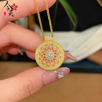 Sekiz hazine pusula kolye, pembe elmas, altın - 3