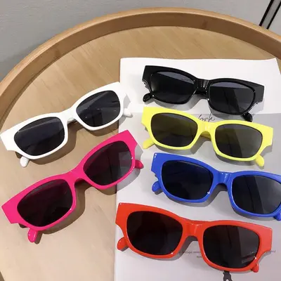 Damen- und Herren-Sonnenbrille mit UV-Schutz im Trenddesign - 5