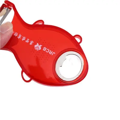 Fish-shaped stainless steel fruit peeler, transparent