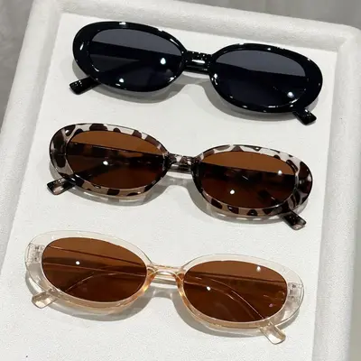3-Pack Oval Frame Sunglasses for Women, Retro Style - 1