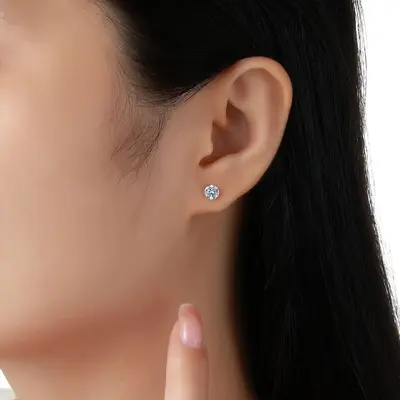 S925 Silver Moissanite Stud Earrings, Four-Claw Round Design, Silicone Earring Backs - 4