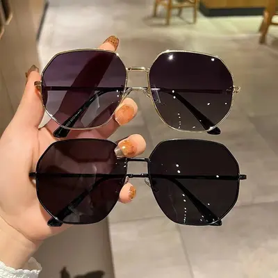 Yeni Model Unisex Büyük Boy Geniş Çerçeveli Yüz İnceltici UV Korumalı Güneş Gözlüğü Metal Araba Kullanım Güneş Gözlüğü