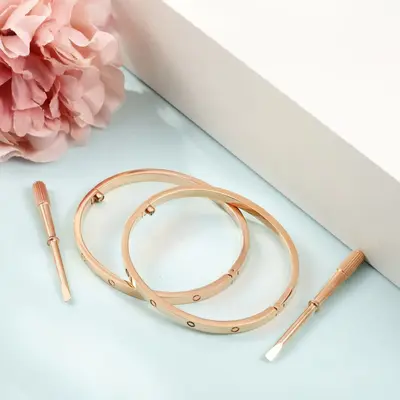 18 karat rose gold narrow version 6th generation card plus non-fading ten diamond women's bracelet, narrow version single claw and single diamond double titanium steel bracelet