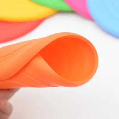 Silikon yumuşak uçan disk evcil hayvan ısırmaya dayanıklı uçan disk köpek eğitim oyuncağı Golden Retriever oyuncak bebek uçan disk