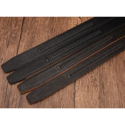 Crocodile patterned men's belt made from high quality leather, automatic buckle, headerless, wholesale.