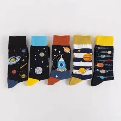 Bunte Baumwoll-Herrensocken, mittellang, kosmisches Muster - 5
