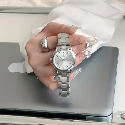 轻奢高级简约精巧水钻镶嵌创意款休闲女表小众男女石英手表潮 - 7