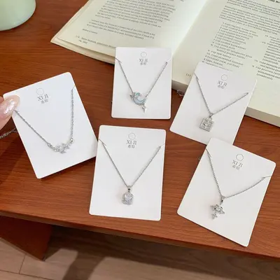Stern- und Blüten-Quadrat Diamant Halsketten-Set