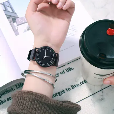 Beliebte Uhren für Schülerinnen, koreanischer Stil, einfach, modisch, Sport und Freizeit, Herren-Atmosphäre Retro-Collegestil Paaruhren - 11