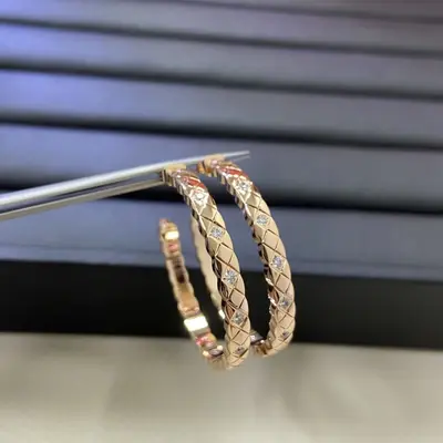 V-Gold CNC Rautenbohr-Ohrringe, leicht und luxuriös
