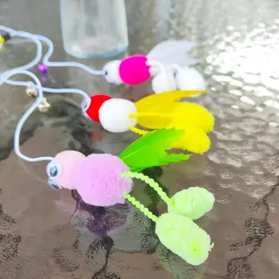 New Cat Toy Teaser Wand Little Bee Feather Bell Cat Toy Interactive Teaser Stick Pet Supplies for Boredom Relief