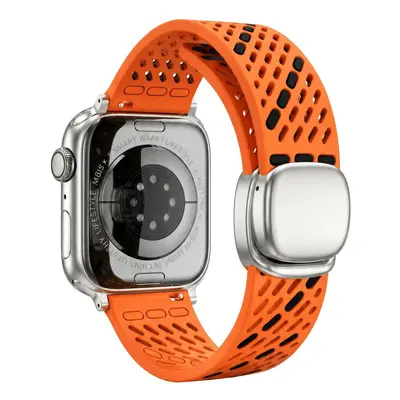 Apple Watch S11 için Delikli Silikon Manyetik Kordon - 7