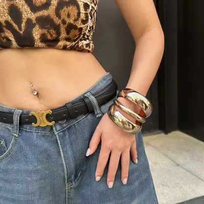 Europäische und amerikanische grenzüberschreitende Mode Metall Bühnen Armbandsatz für Frauen, personalisiertes übertriebenes Zahnrad breites Armband Armreif - 13