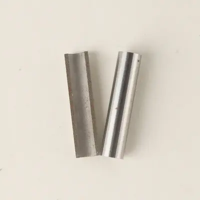 Küçük Çaplı Demir Boru Kovanası Metal İçi Boş Küçük Yuvarlak Kovanası Çeşitli Spesifikasyonlar Mevcut Çizime Göre Boyut Eşleştirmesi Mümkün