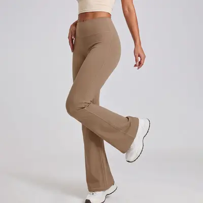 Hochtaillierte Po-Lift Flared Yoga-Hose - 9