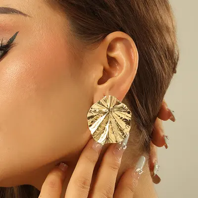 Geometrische C-Form Ohrringe Damen Gold minimalistisch
