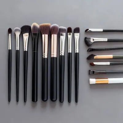 Single Makeup Brush - Flat Fishtail Foundation Brush Powder Brush Eyeliner Brush Nose Contour Blush Eyeshadow Brush Concealer Brush - 3