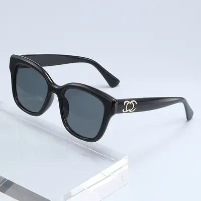 Large Frame Retro Cat-Eye Sunglasses with UV Protection, Concave Shape