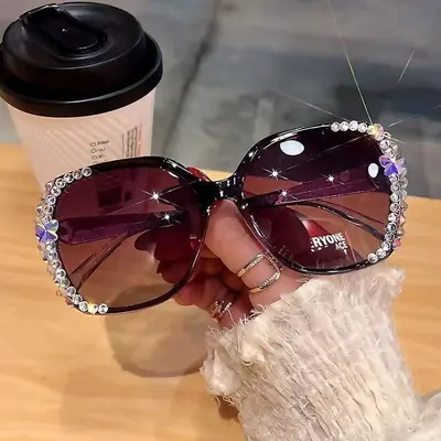 Große Sonnenbrille mit Strasssteinen und UV-Schutz - 6