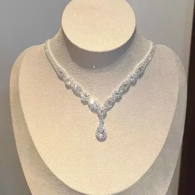 Zirkon taşlı lüks kadın koliyesi, cıvata ve zincir tasarımı - 8