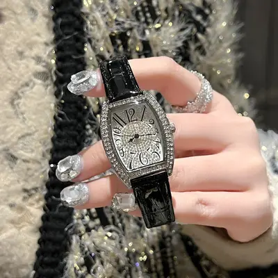 Women's watch with genuine leather strap, barrel shape, waterproof