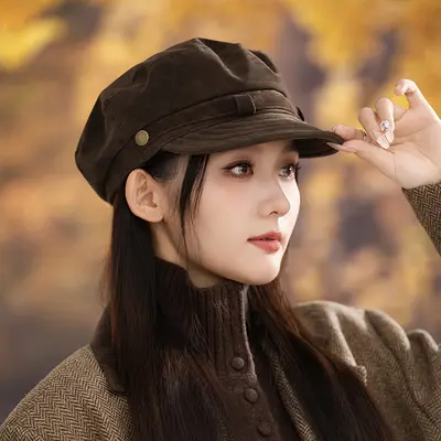 Women's Autumn Winter Suede-Look Octagonal Peaked Cap, Retro Style
