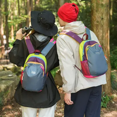 Lightweight Color-Block Women's Backpack for Travel and Outdoor Use