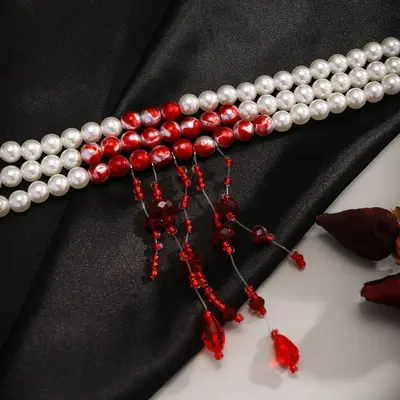 Pearl necklace with dripping blood design, choker chain