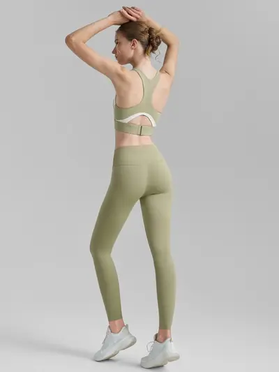 Women's 2-Piece Sports Set, Seamless Lycra Yoga Leggings and Bra
