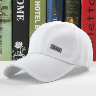 Black baseball cap sun hat for outdoor leisure travel, printed with logo gift cap, available as a gift.