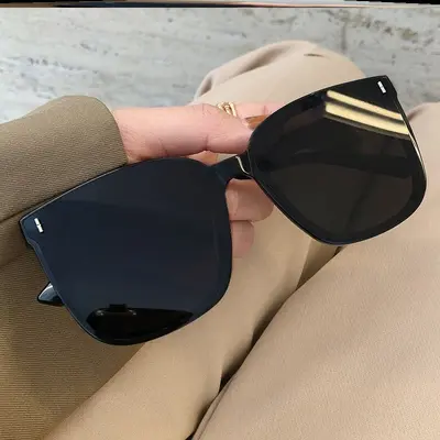 Polarisierte Sonnenbrillen für Damen 2023 neuer eleganter quadratischer Rahmen natürlicher Look beeindruckender Stil Sommer - 5