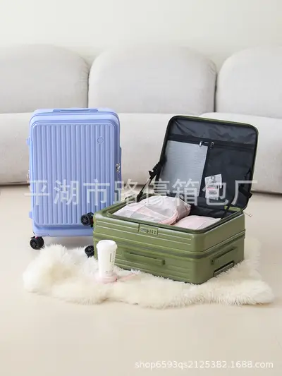 Side-opening 26-inch expandable suitcase
