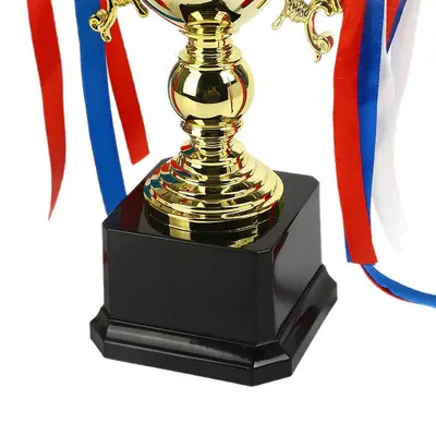 Kleiner Kunststoffpokal, galvanisiert, Kinder-Ermutigungsgeschenk, unbedruckt