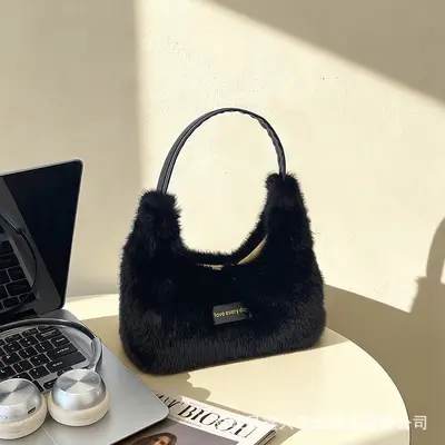 2026 Women's Plush Single Shoulder Bag, Faux Fur Underarm Bag - 8