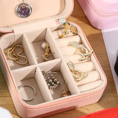 Sınır ötesi mini mücevher kutusu taşınabilir küpe PU deri saklama kutusu seyahat yüzük kolye fermuarlı çanta kişiselleştirme