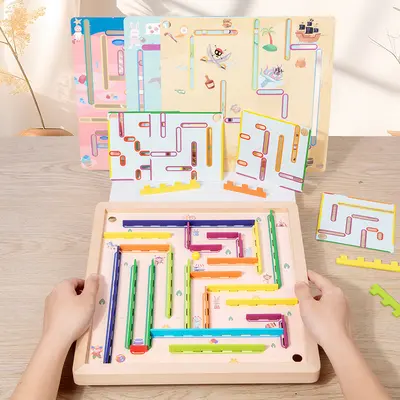 Labyrinth mit Kugelbahn für Kleinkinder, Konzentration und Logik Tischspiel