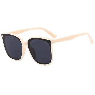Large-Frame Sunglasses, Street Style, Vertical Stud Design - 3