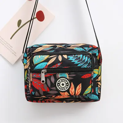 Cross-border Four-Season Versatile Small Square Bag Lightweight Middle-aged Mother Floral Fabric Single Shoulder Bag Stall Night Market Change Crossbody Bag