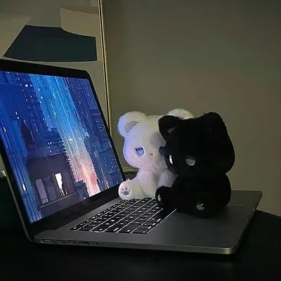 İnternet ünlüsü ayı aptal bebek peluş oyuncak süper sevimli emo ayı bez bebek kızlar için küçük bir hediye olarak