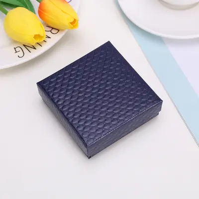 Nokta cennet ve toprak kapak kağit kutu mücevher kutusu kolye yüzük takı ambalaj kutusu moda kabartmalı doku mücevher kutusu toptan