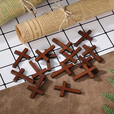 Crossmy amerikanischer Stil schwarze Walnuss durchlöcherte Holzkreuz Holzstück Herz Encourageme.