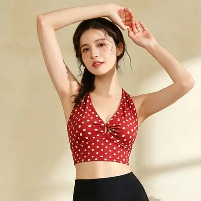 Red Women's Yoga Vest Set with Chest Pads for Pilates Training - 6