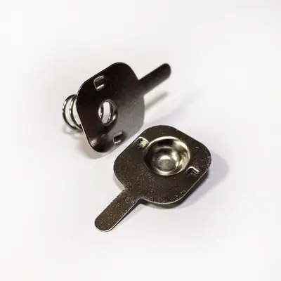 N9 tragbarer kleiner Ventilator 18650 Batterie-Gehäuse Zubehör positive und negative Elektroden zweiteiliges Set Batteriesplitter Lithiumbatterie